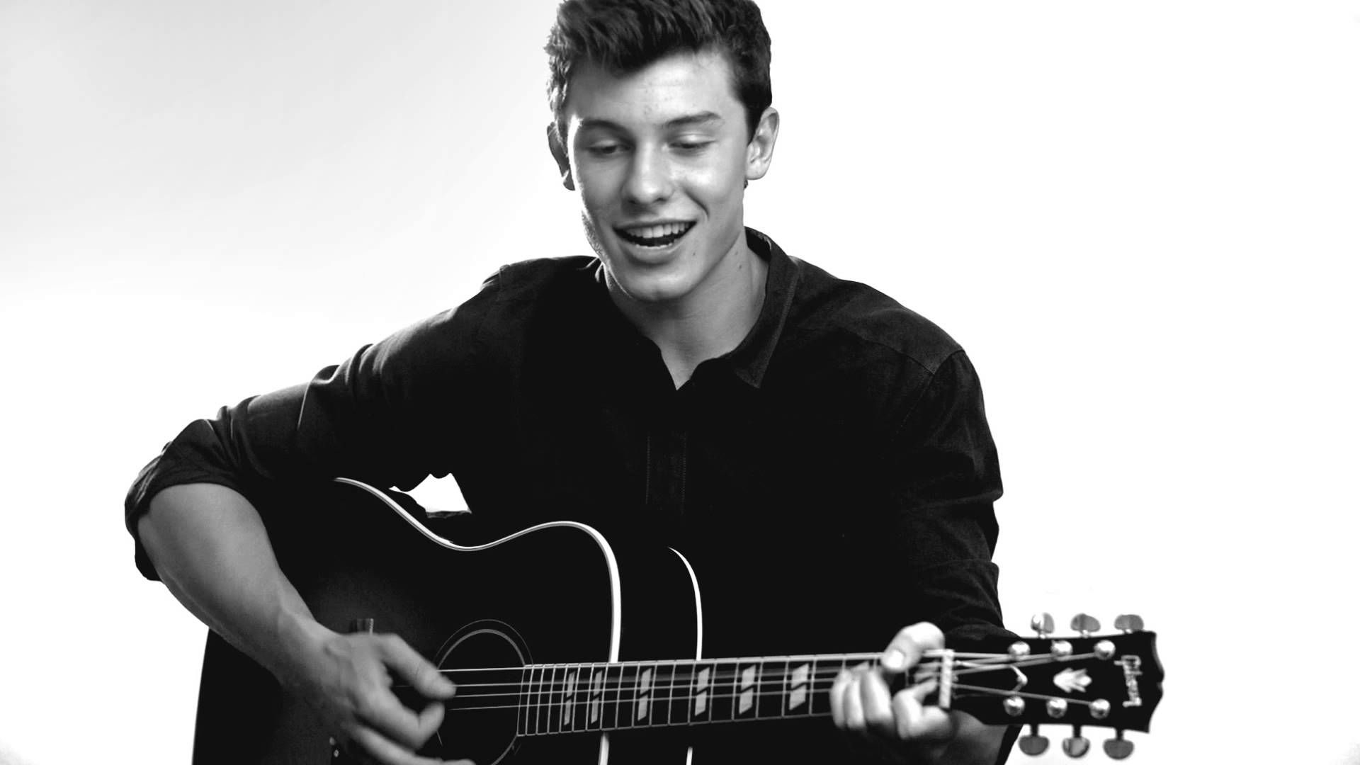 Shawn Mendes – “Drag Me Down” (One Direction Cover)